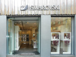 SWAROVSKI-01