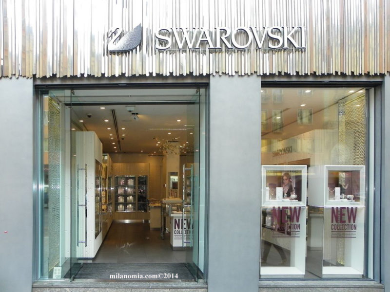 SWAROVSKI-01